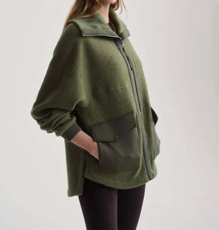 Eleanor Patch Pocket Fleece In Winter Moss