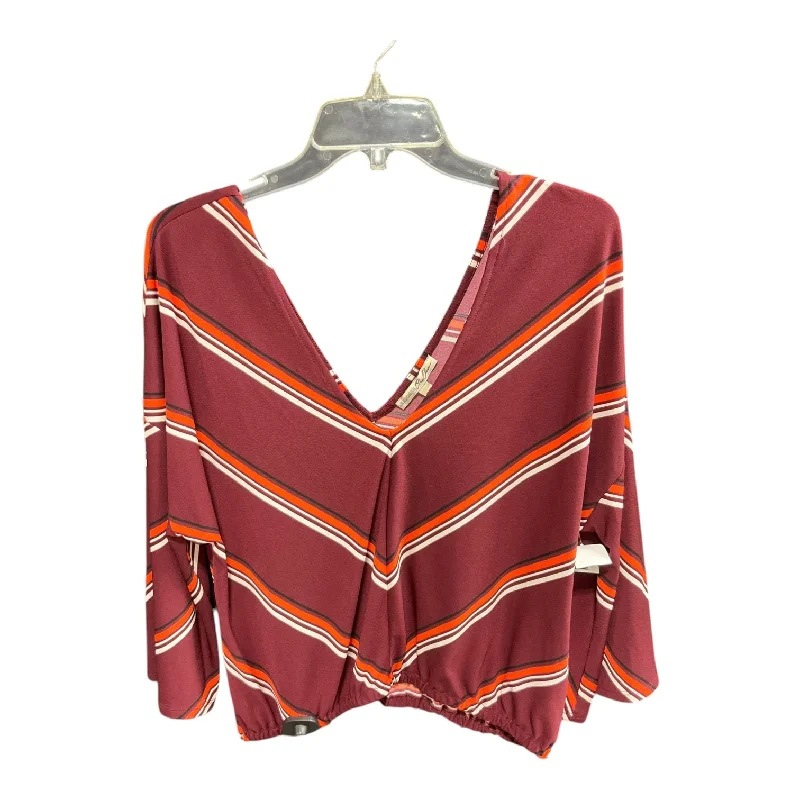 Top 3/4 Sleeve By Express In Striped, Size: M