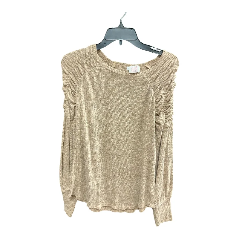 Top Long Sleeve Basic By Clothes Mentor In Tan, Size: M