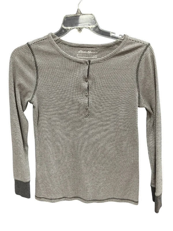 Top Long Sleeve By Eddie Bauer In Grey & White, Size: M