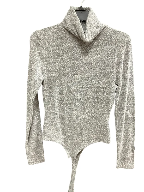 Top Long Sleeve By Madewell In Grey, Size: M