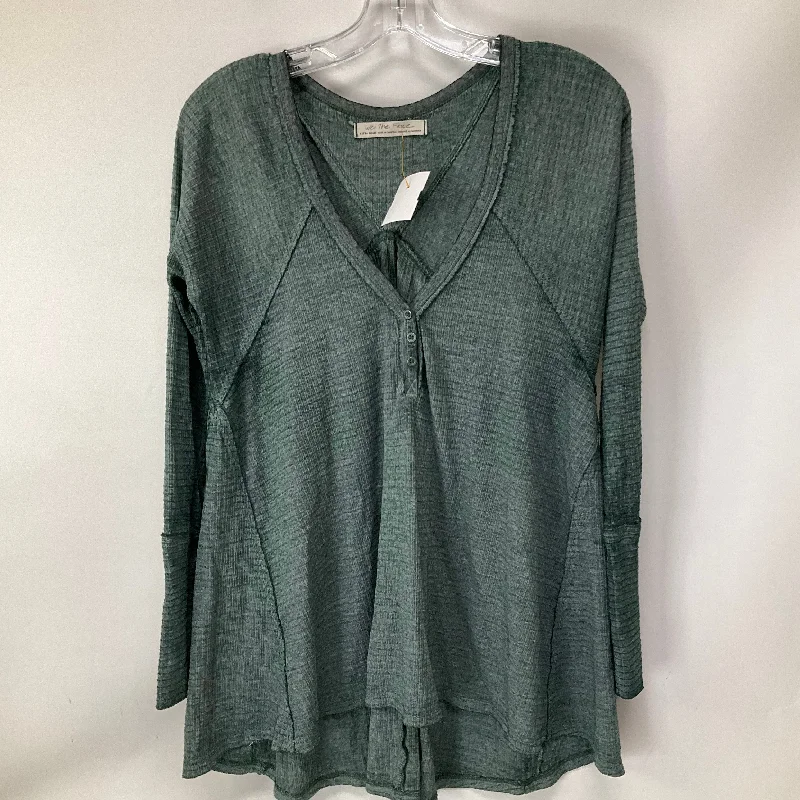 Top Long Sleeve By We The Free In Green, Size: Xs